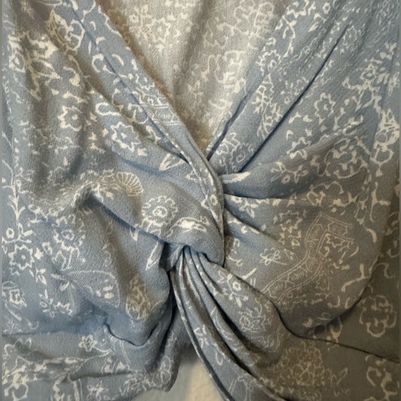 Puff sleeve crop top. NWOT - Picture 5 of 6